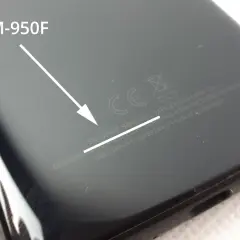 SM-G950F to model telefonu. Sprawdź oznaczenie na obudowie, by dowiedzieć się, jak sprawdzić model telefonu.