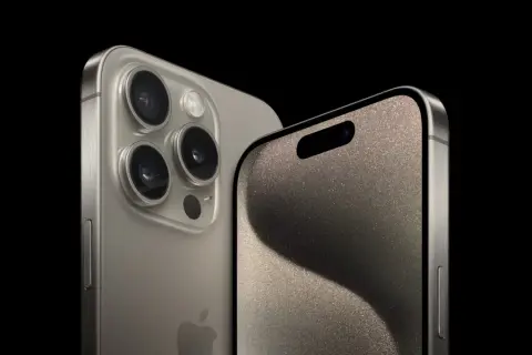 Nowy iPhone z potrójnym aparatem i błyszczącym ekranem. Premiera iPhone'a już wkrótce!