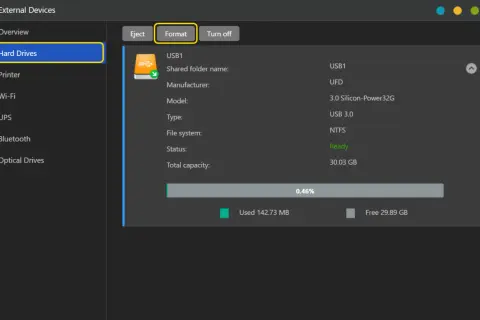 Dysk USB1 ma system plików NTFS. Można go sformatować, wybierając opcję "Format", zamiast np. exFAT.