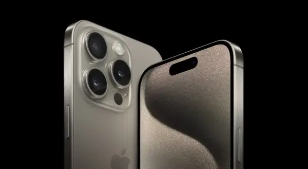 Nowy iPhone z potrójnym aparatem i błyszczącym ekranem. Premiera iPhone'a już wkrótce!
