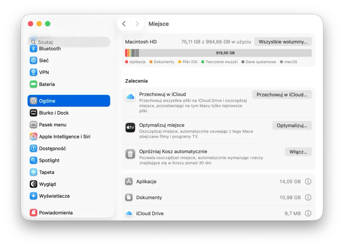 Jak wyczyścić Maca? Ekran "Miejsce" w ustawieniach pokazuje zajętość dysku i sugeruje sposoby na zwolnienie miejsca, np. przez iCloud lub optymalizację.
